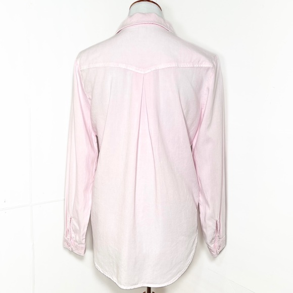SOLD-Anthropologie Pastel Pink Chambray Long Sleeve Buttondown Shirt Small - Picture 5 of 9